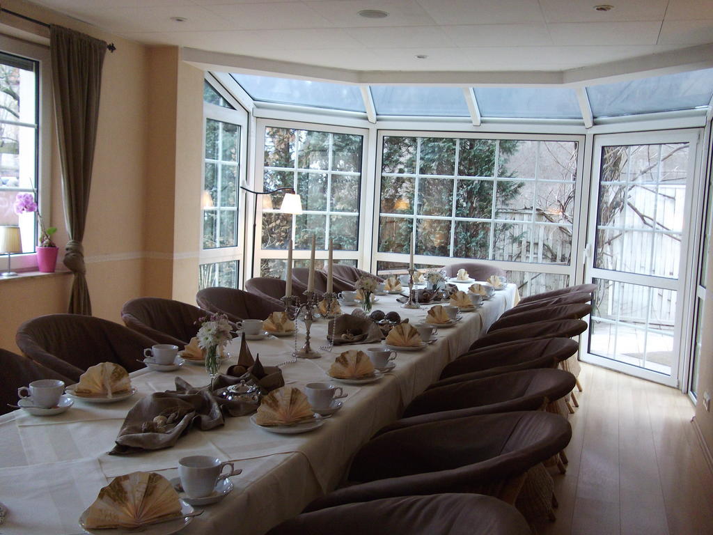 Pension&Café Am Krähenberg Halle  Exterior foto